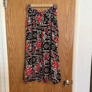 Vintage 80s 90s OPTIONS Melrose Floral Geometric Black & Red Skirt Metal Buttons